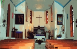Pk 23,5 : intérieur de l'église de la Ste-Famille